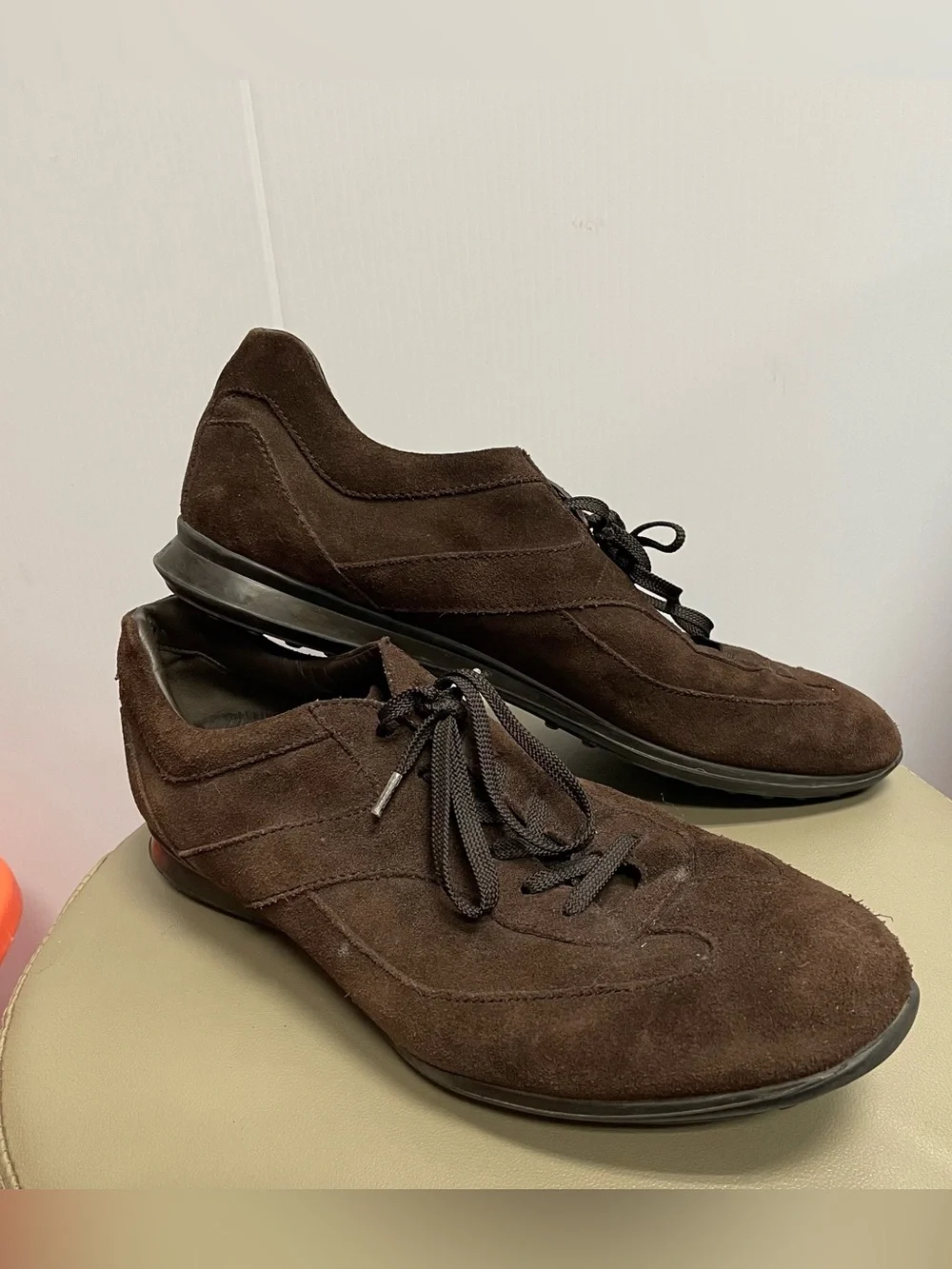 TODS MENS BROWN SUEDE SNEAKERS SZ 10